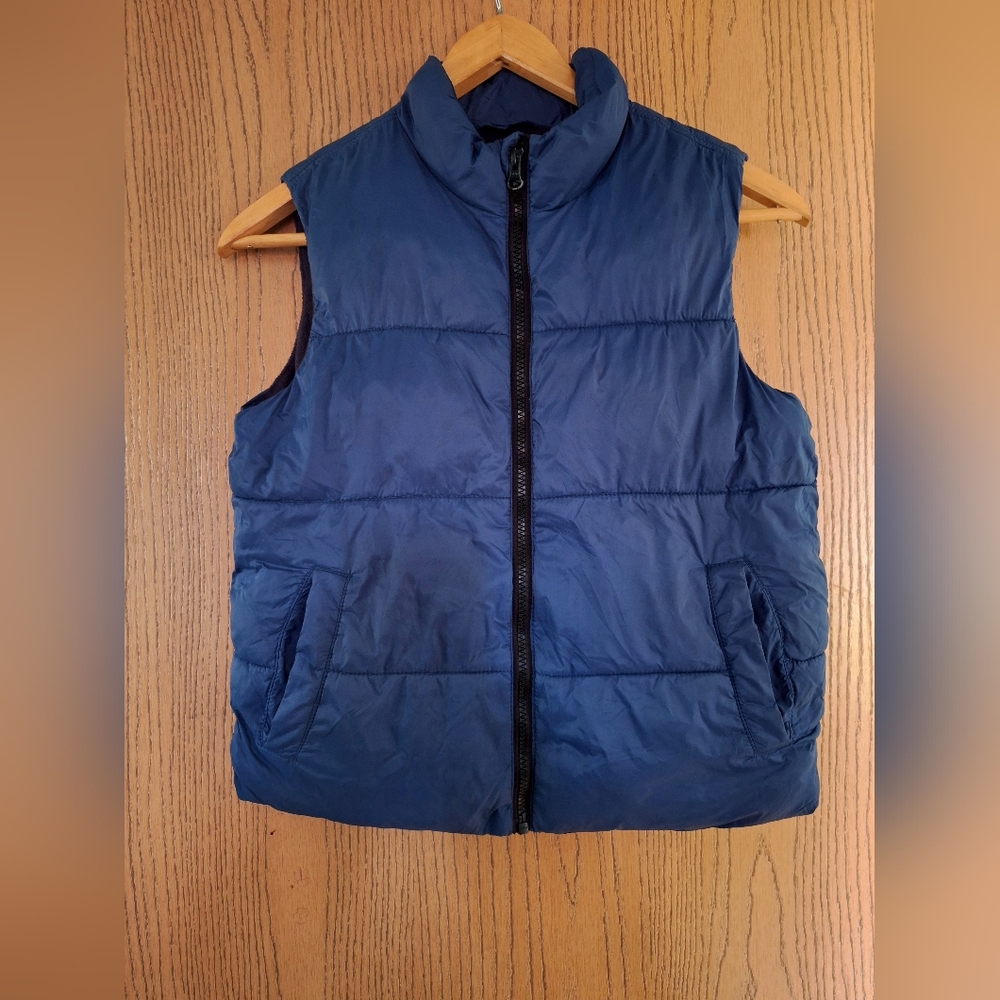 OLD NAVY Frost-Free Puffer Vest for Toddler BoysOut of Stock Size 8 (M)